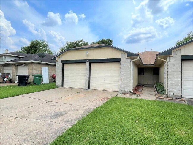 Building Photo - 12117 Tambourine Dr