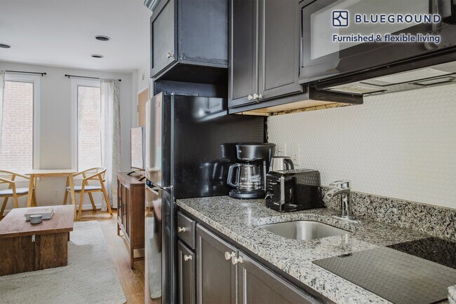 Foto del edificio - 3244 Jones Ct NW