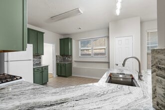 Building Photo - 34 Drifting Shadows Cir