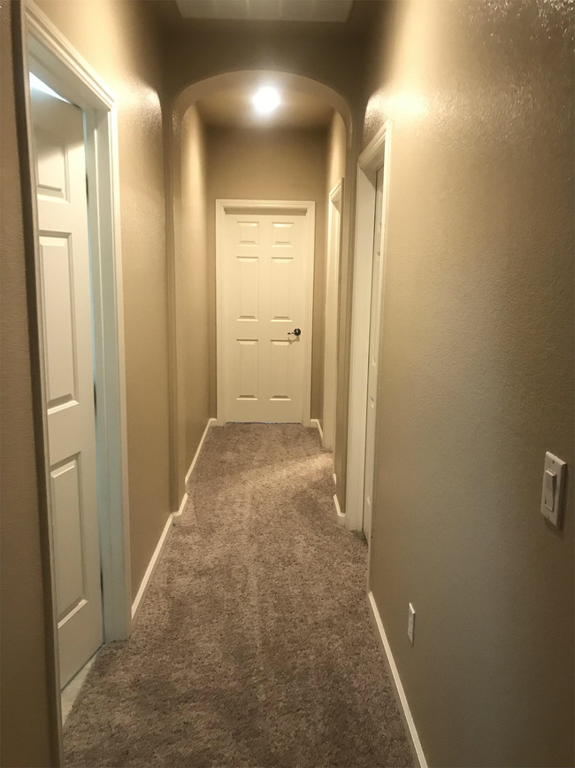Foto del edificio - 7040 Kelmscott Ln