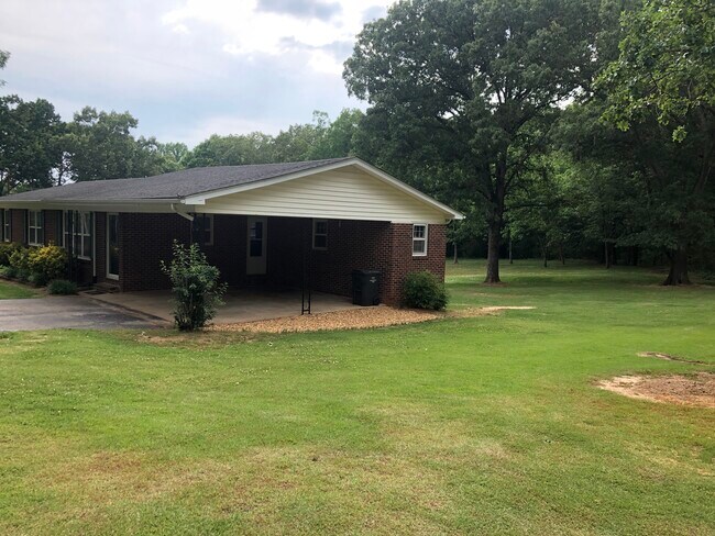 Building Photo - 2315 Co Rd 24
