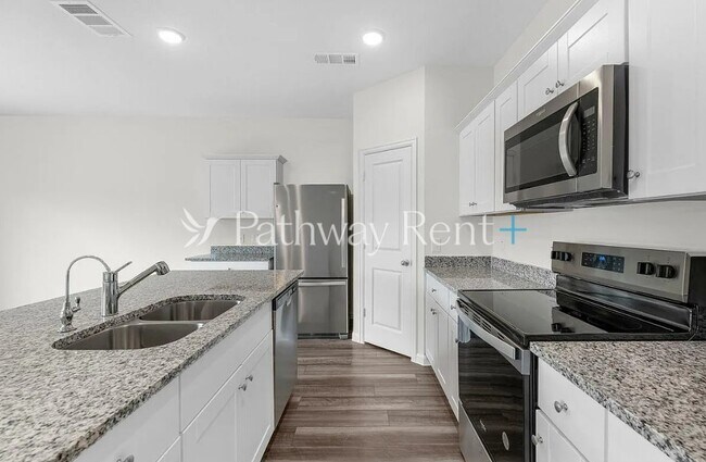 Building Photo - 1058 Large Poppy Dr