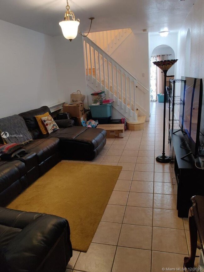 Foto del edificio - 5719 NW 113 CT  Doral Fl 33178