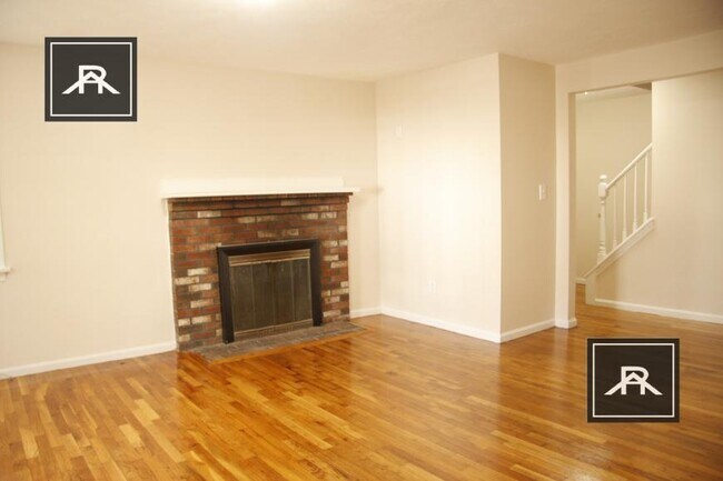 Foto del edificio - 4 bedroom in Woburn MA 01801