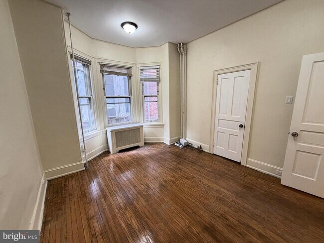 Foto del edificio - 4718 Hazel Ave