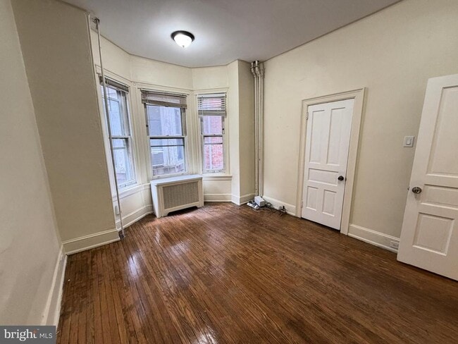 Building Photo - 4718 Hazel Ave