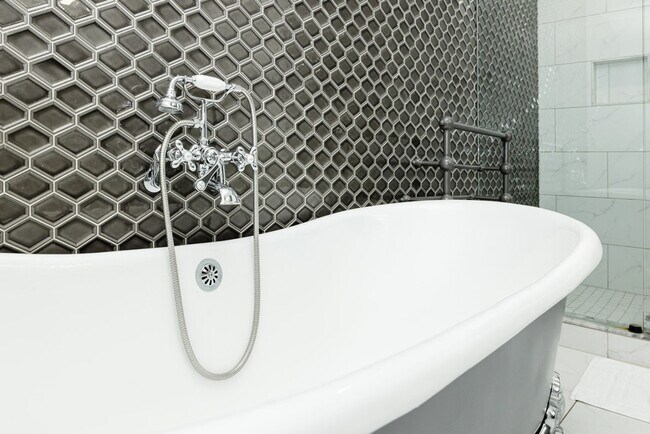 Foto del edificio - 1421 Elm St