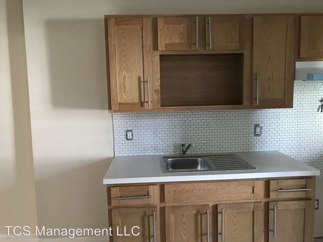 Foto del edificio - 3 br, 1 bath House - 5933 Chester Avenue