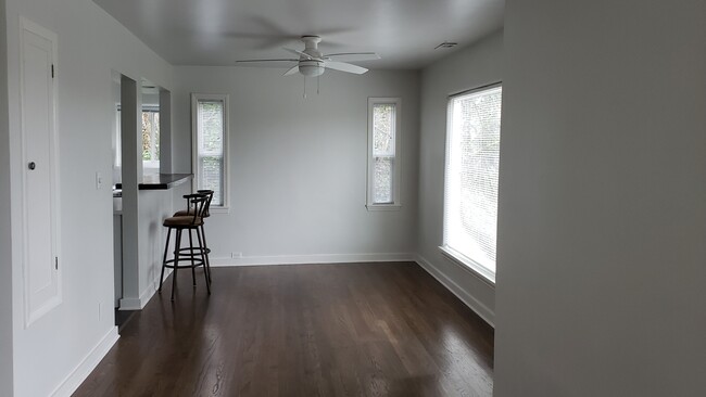 dining - 10722 24th Ave NE