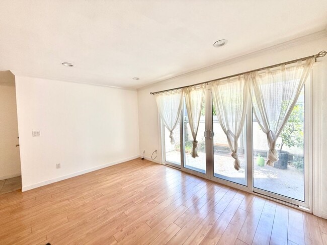 Foto del edificio - 2521 W Sunflower Ave