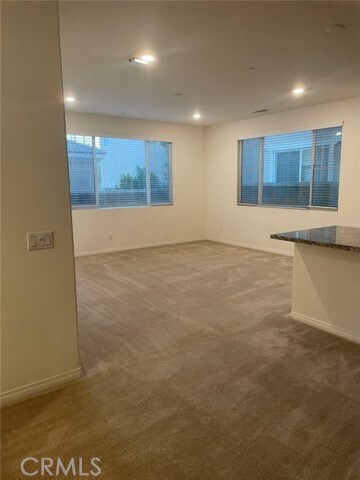 Foto del edificio - 3205 E Mt Rainier Drive