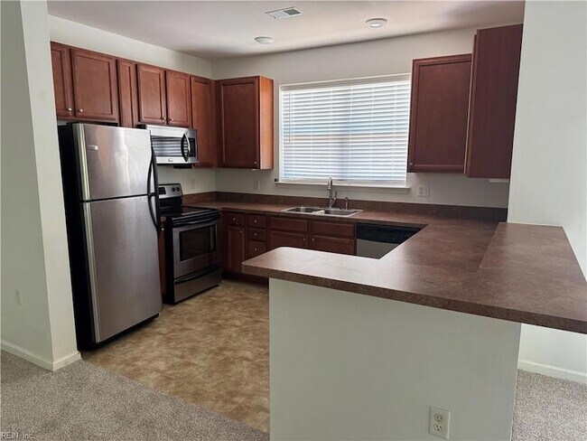 Foto del edificio - 932 Southmoor Dr