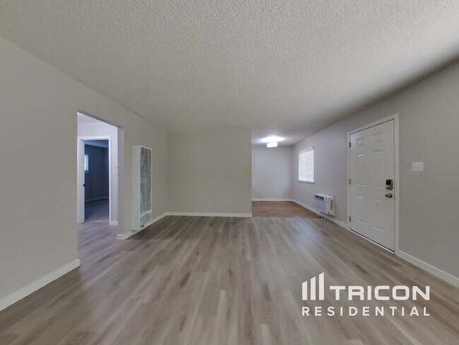 Building Photo - 7238 Oconee Court Unit B Citrus Heights CA