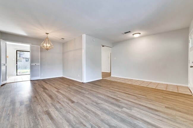 Foto del edificio - Great 4/2 in North Austin