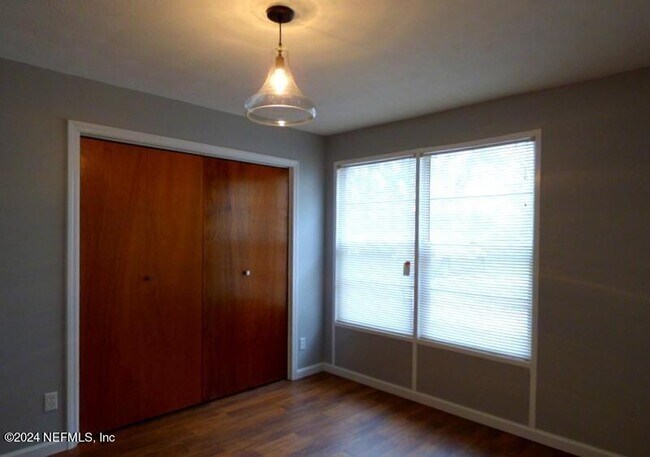 Foto del edificio - 2960 Remington St