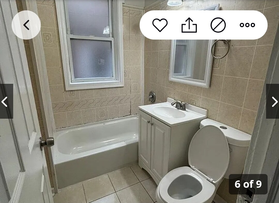 Foto del edificio - 1446 E 69th Pl