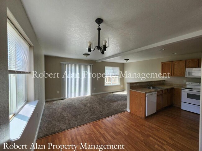 Foto del edificio - 1297 SW 12th