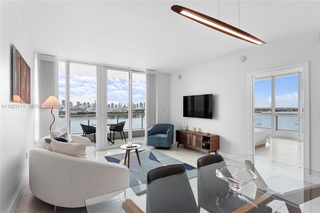 Building Photo - 540 West Ave