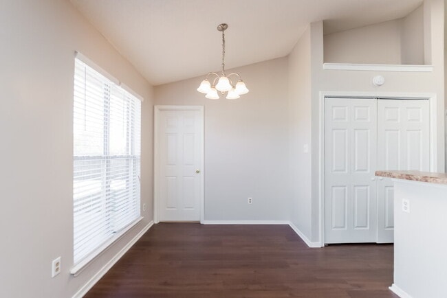 Building Photo - 7409 Dunbarton Dr