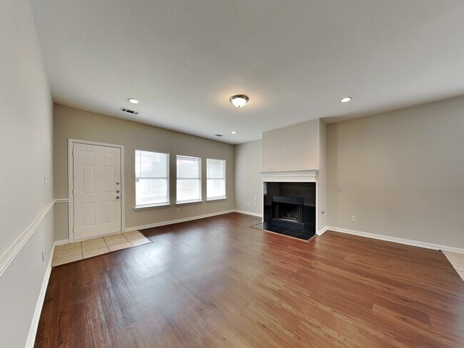 Foto del edificio - 2208 Rodney Ln