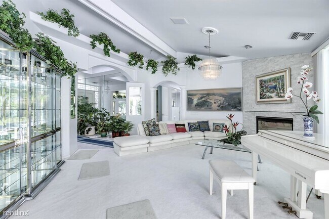 Building Photo - 3 br, 4 bath House - 875 Tamarisk Rd