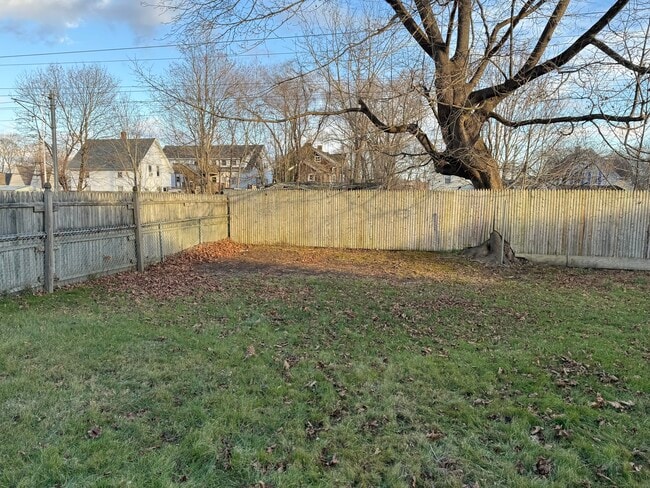 Building Photo - 10 Wilford Ct