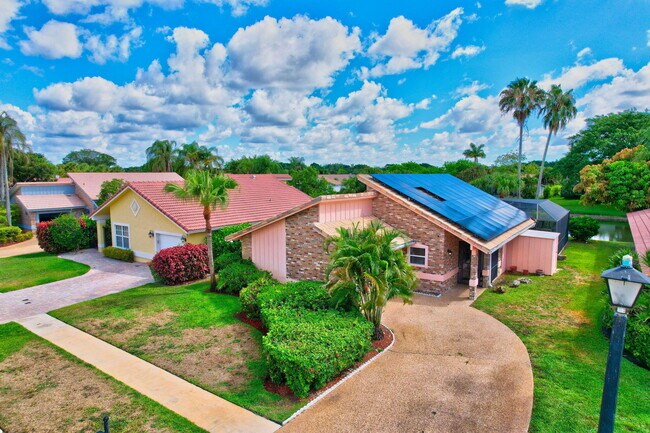 Building Photo - 10204 Camelback Ln