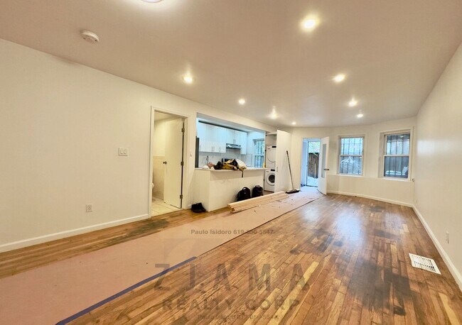 Foto del edificio - 595 Eastern Pkwy