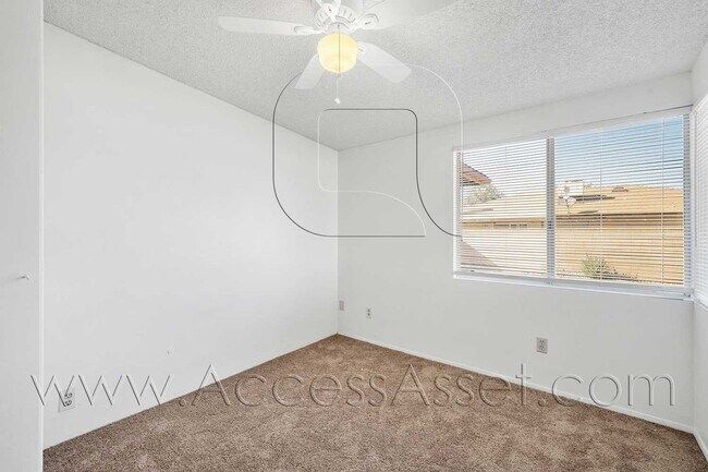 Foto del edificio - Single-Story 3 Bed with Covered Patio & Gated Yard