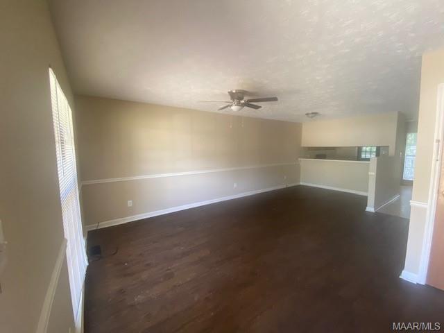 Building Photo - 33 Crestwood Ct