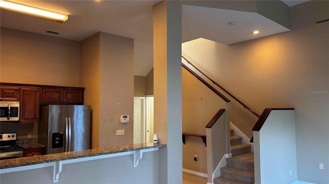 Building Photo - 9410 Citrus Glen Pl