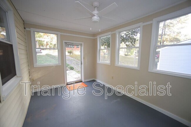 Foto del edificio - 3413 Cheyenne Rd