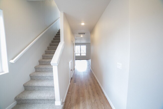 Building Photo - New Construction!