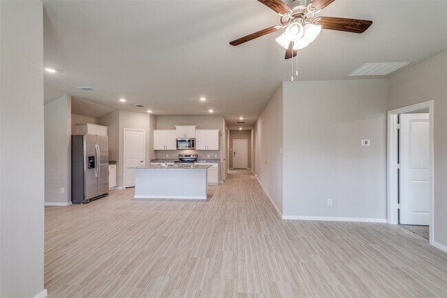 Foto del edificio - 16408 Severn Ln