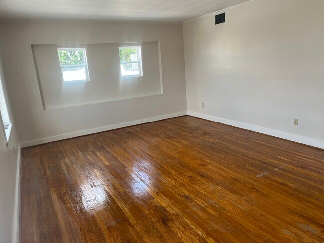 Foto del edificio - 121 Walnut St