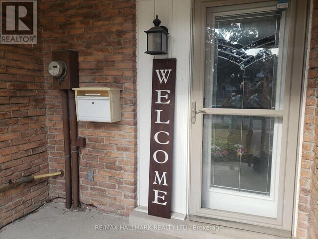 Photo du bâtiment - 551 Dorchester Dr