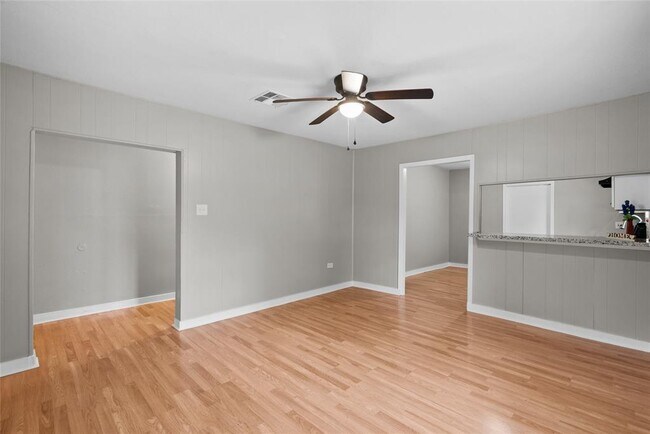 Foto del edificio - 704 15th Ave N