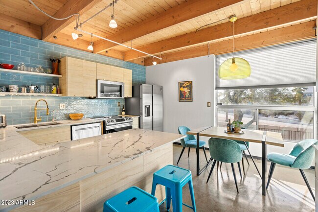 Foto del edificio - 537 E Willetta St