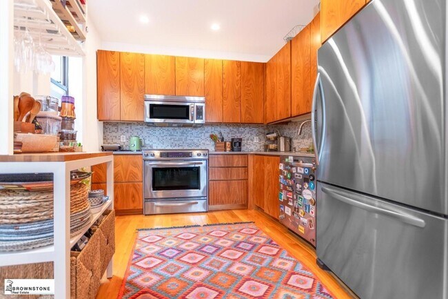 Foto del edificio - 203 Luquer St