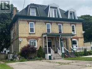 Building Photo - 973 Duke St