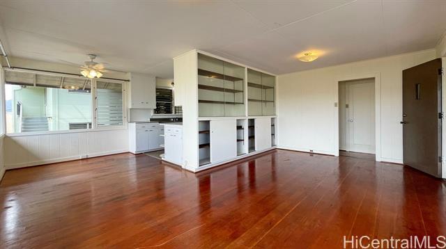 Building Photo - 43 Mango St
