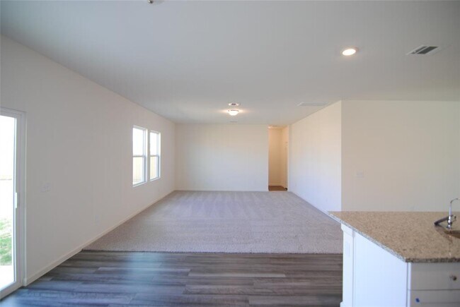 Foto del edificio - 1033 Lacebark Pne Ln