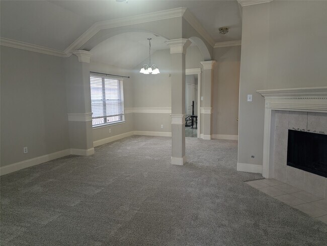 Foto del edificio - 21127 Woodland Green Dr