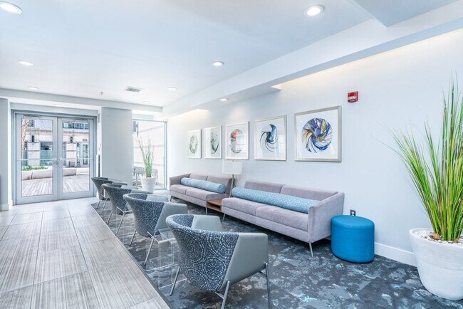 Foto del edificio - The Residences on Broadway