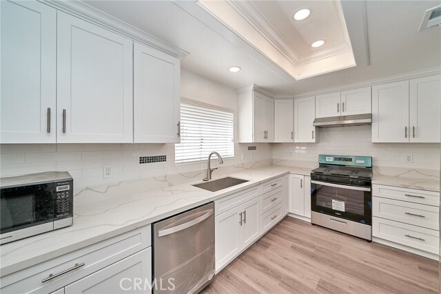 Building Photo - 15832 Apollo Pl