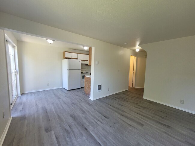 Building Photo - 01211