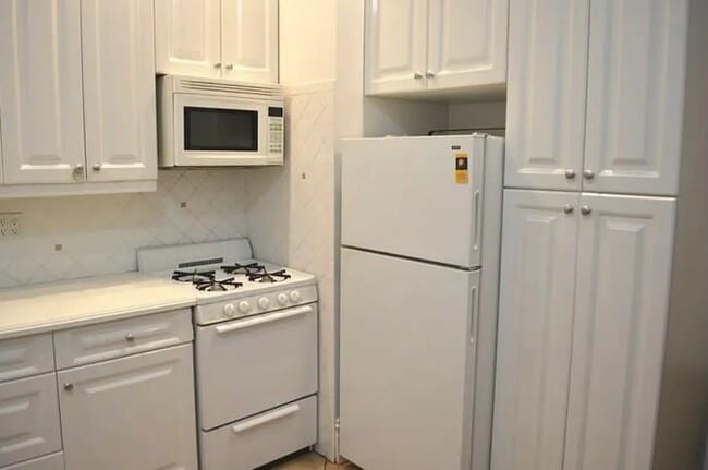 Building Photo - 1 bedroom in NEW YORK NY 10024