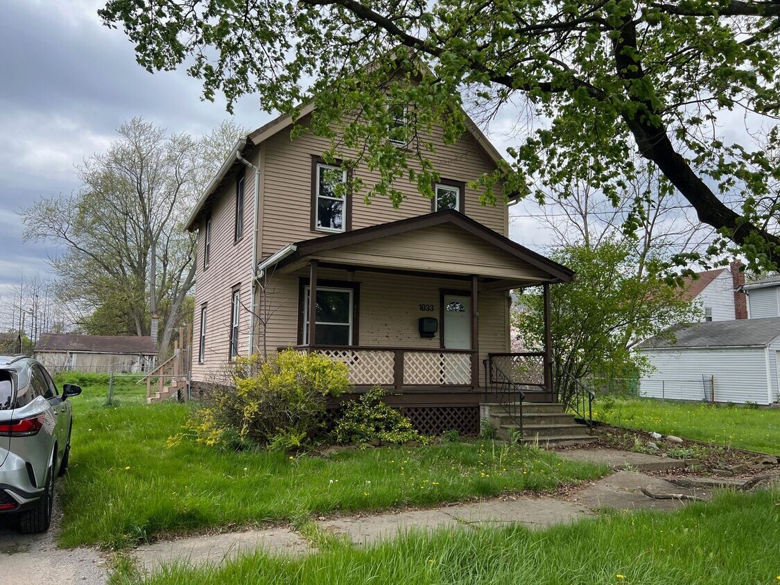 Primary Photo - Warren 2 Bedroom House