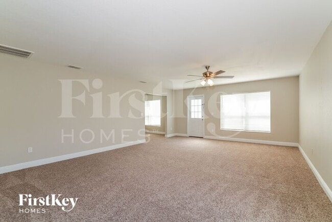 Building Photo - 5401 Oro Valley Rd