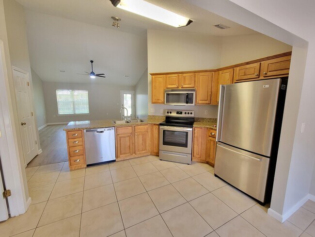 Foto del edificio - 7288 Mossy Oaks Ct